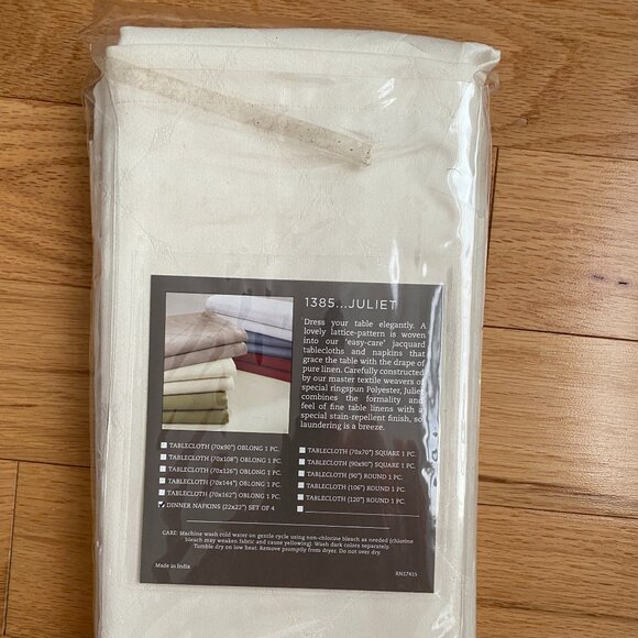 NEW Sferra Ivory Dinner Napkins (set of 4) - 1385 Juliet - Picture 2 of 3